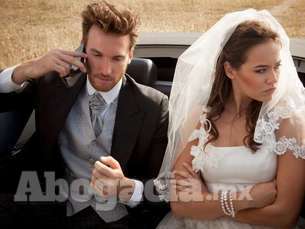 Divorcio incausado y voluntario