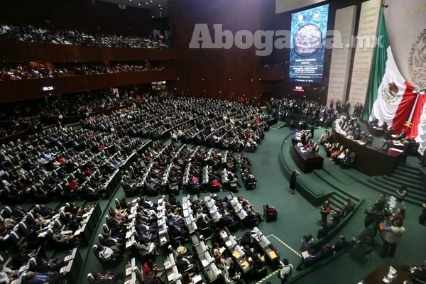 El diputado Manuel Rodríguez González (Morena) presentó iniciativa que expide la Ley de Austeridad Republicana.