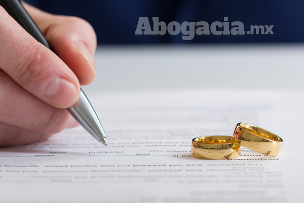 “En los últimos años, el número de divorcios en México se incrementó considerablemente.”
