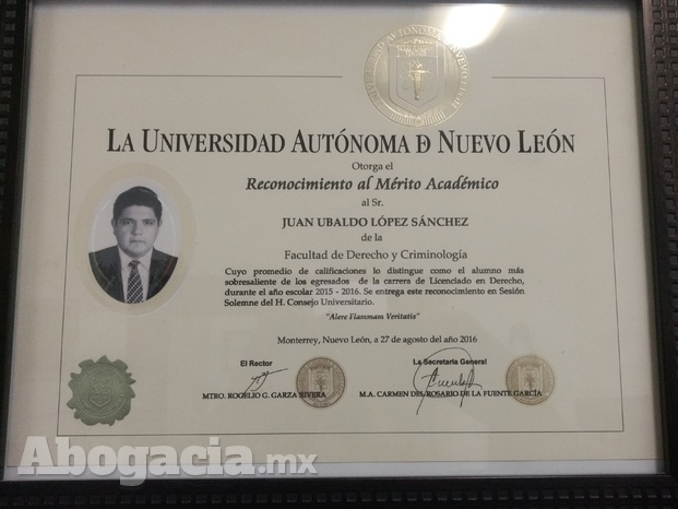 Reconocimiento al Mérito Académico por la UANL